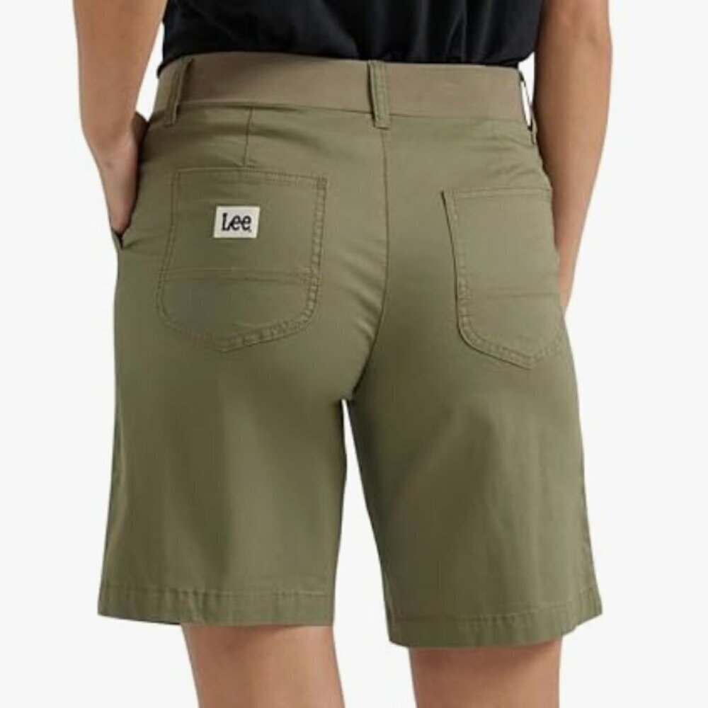 NWT Lee womens Ultra Lux Comfort With Flex-to-go Utility Bermuda Short, green, 8 - Picture 3 of 4